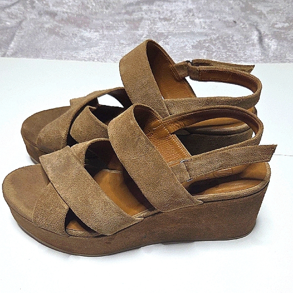 COCLICO Tan Suede Wedges with Adjustable Straps